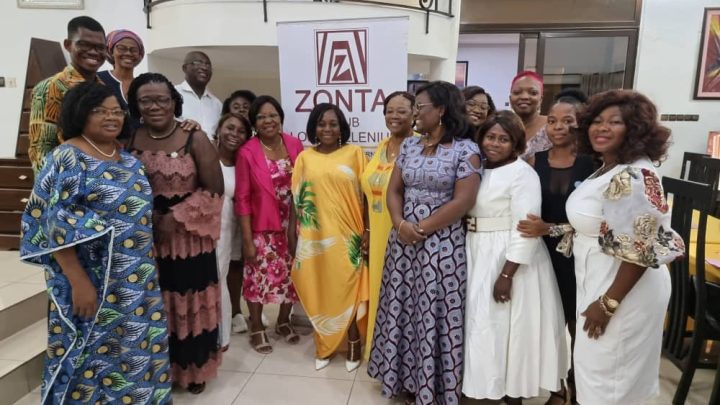 Intallation du nouveau bureau de Zonta Millenium